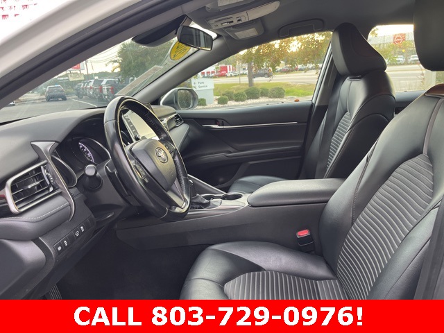 2021 Toyota Camry SE photo 6