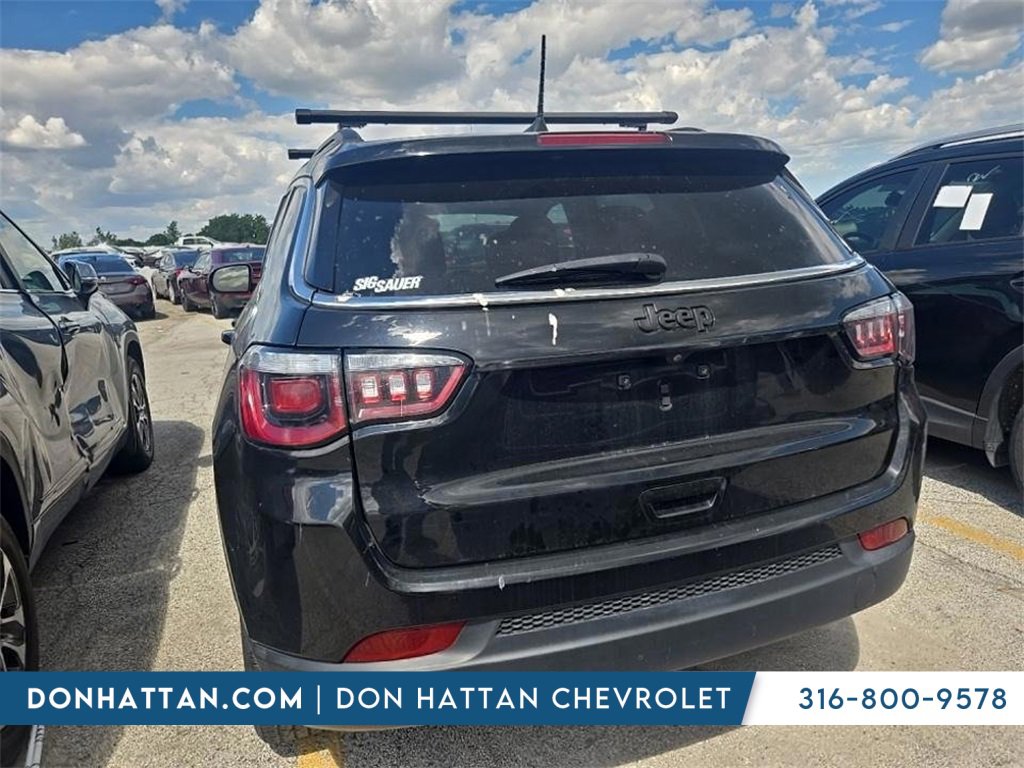 2020 Jeep Compass Latitude photo 5
