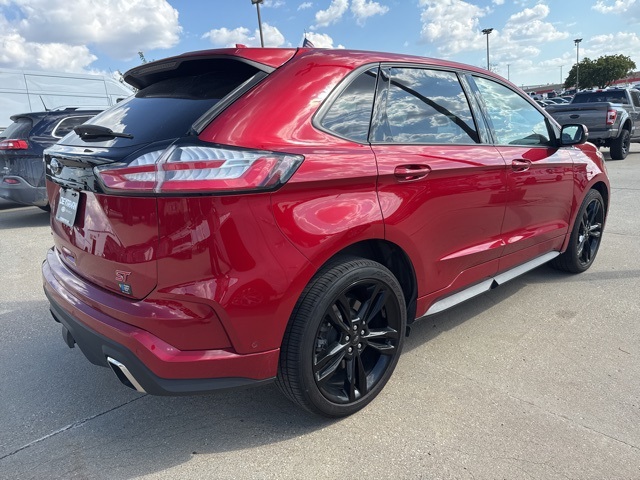 2020 Ford Edge ST photo 4