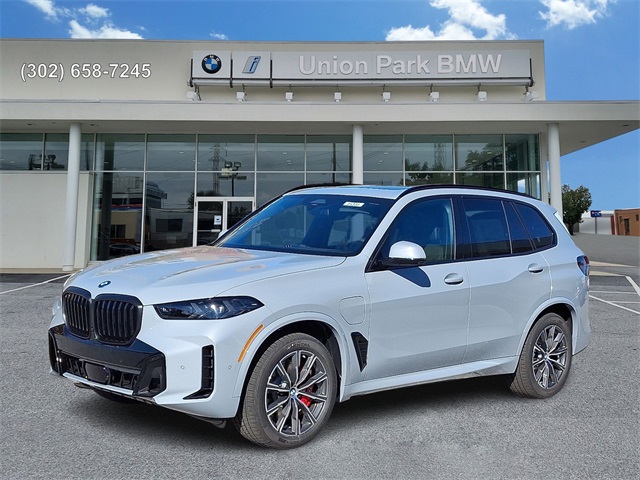 2026 BMW X5 50e's photo