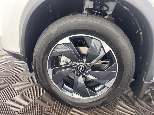 2026 Nissan Rogue SV photo 24