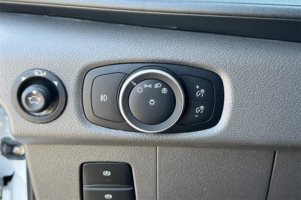2021 Ford Transit Passenger XL photo 33