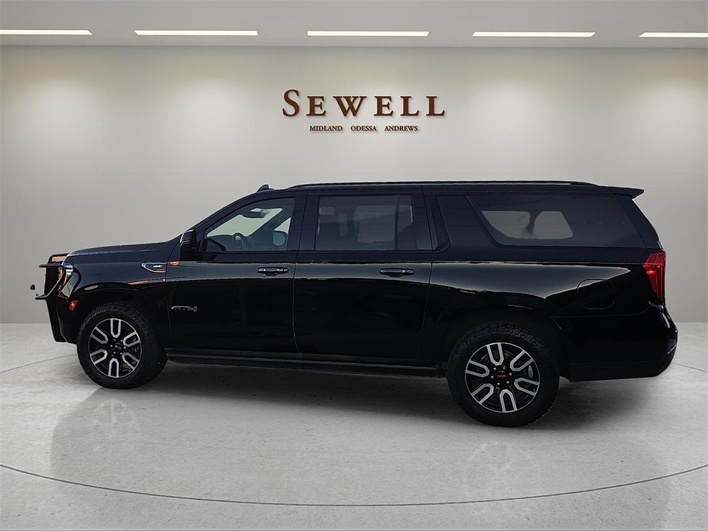 2021 Gmc Yukon XL AT4 photo 2