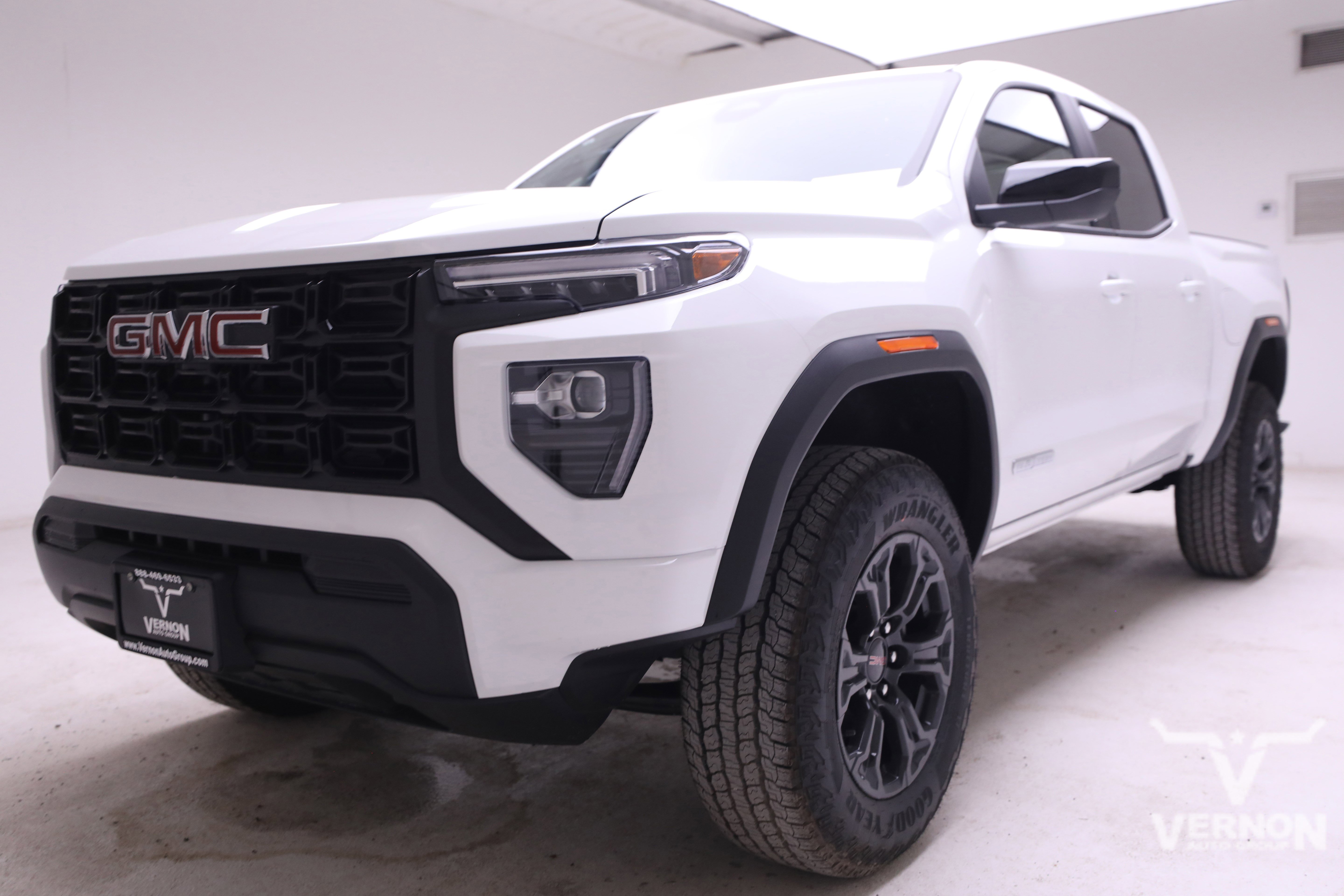 2025 GMC Canyon Elevation's photo