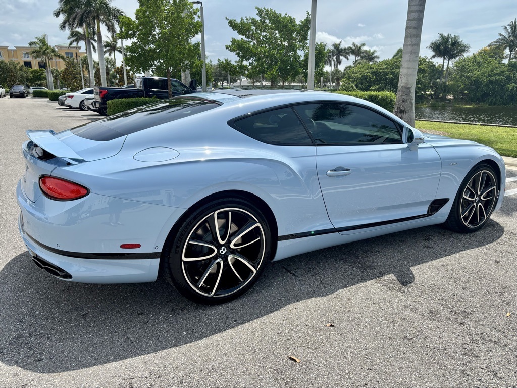 2023 Bentley Continental GT Azure photo 6