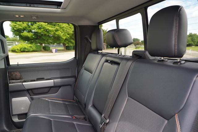2025 Ford F-250 Lariat photo 24