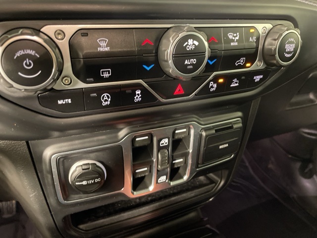 2021 Jeep Gladiator Sport photo 29