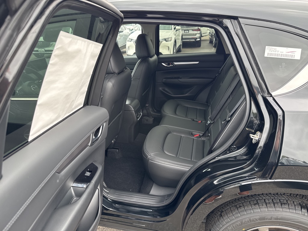 2025 Mazda CX-5 2.5 S Preferred photo 8