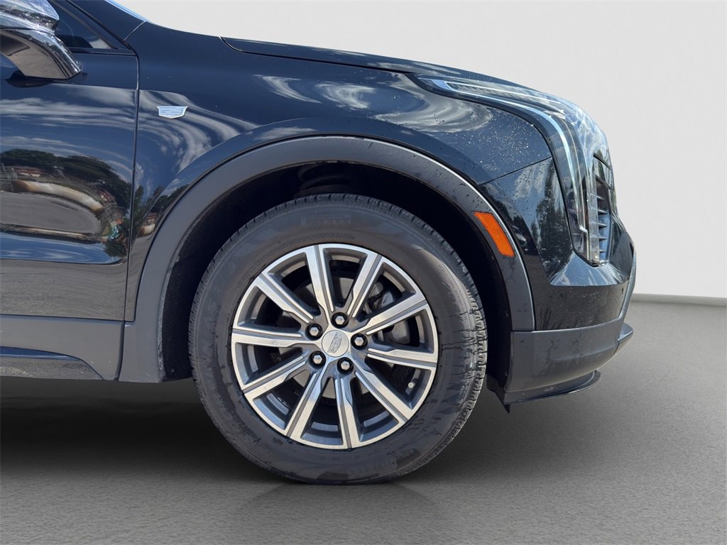 2019 Cadillac XT4 Sport photo 2
