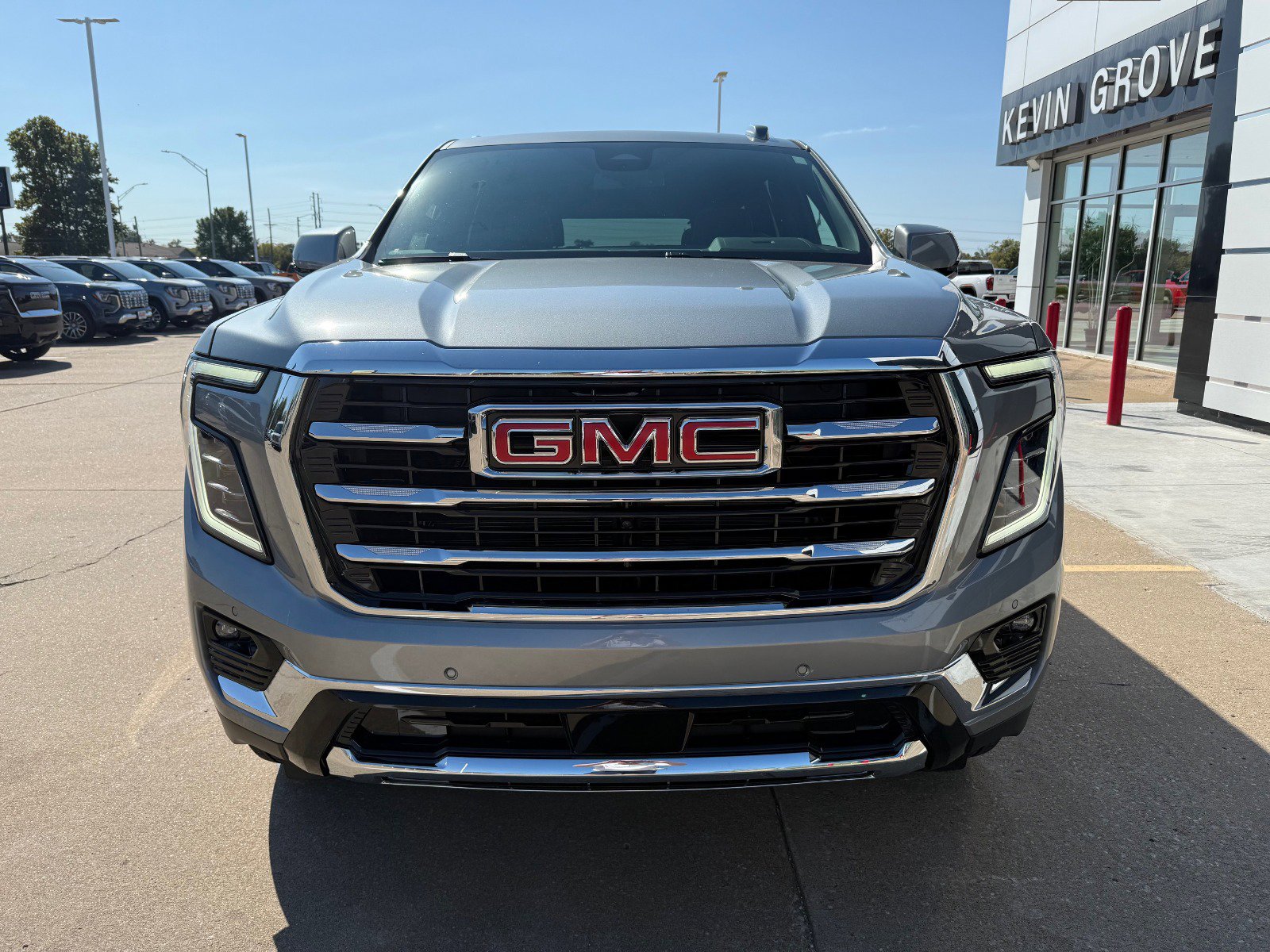 2026 Gmc Yukon photo 2
