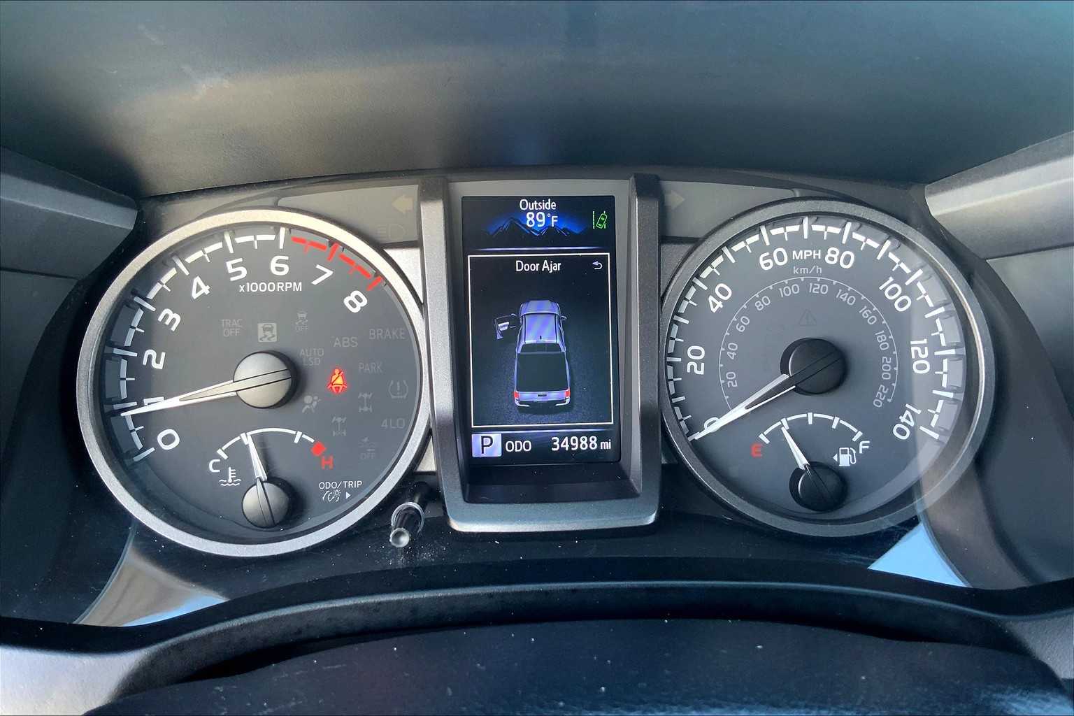 2023 Toyota Tacoma TRD photo 24