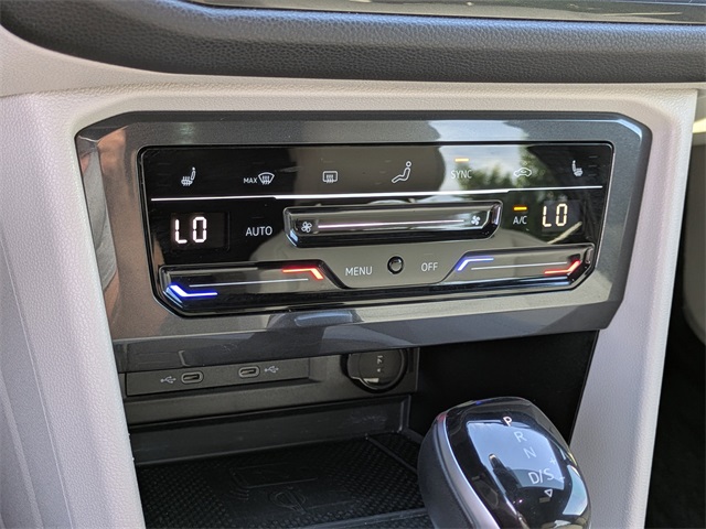 2023 Volkswagen Tiguan SE R-Line Black photo 23