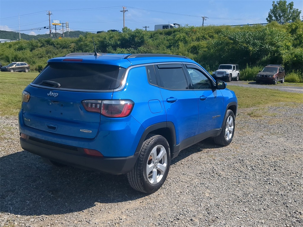 2019 Jeep Compass Latitude photo 3