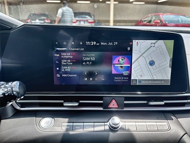 2024 Hyundai Elantra SEL Convenience photo 17