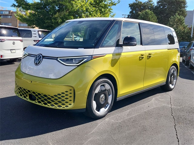 2025 Volkswagen ID. Buzz Pro Plus photo 9
