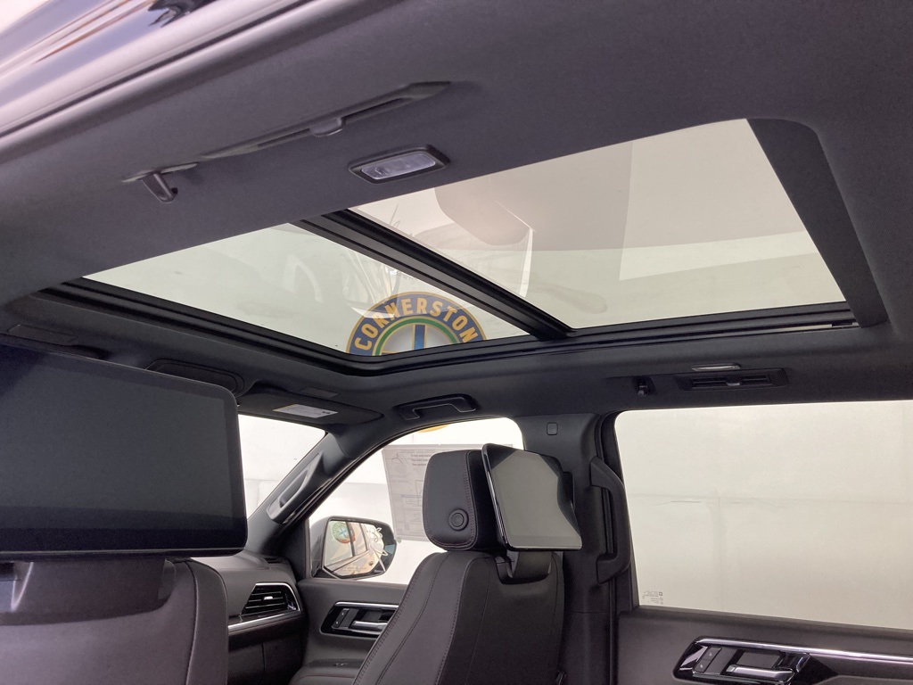 2026 Chevrolet Suburban RST photo 10