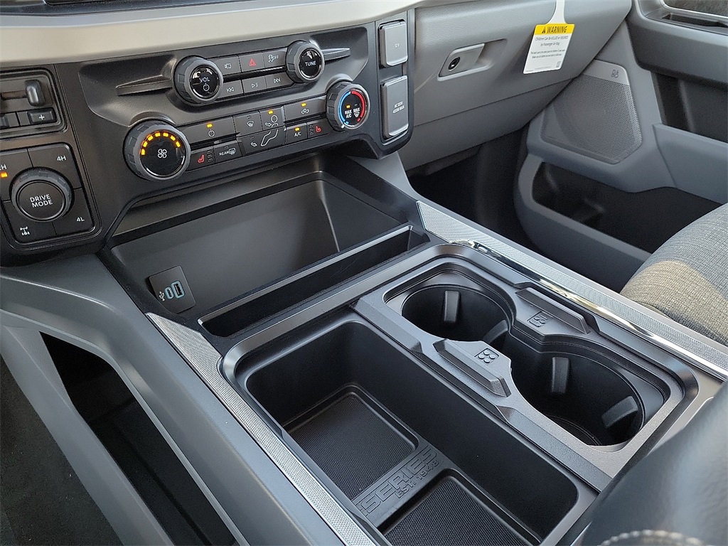 2025 Ford F-250 photo 24