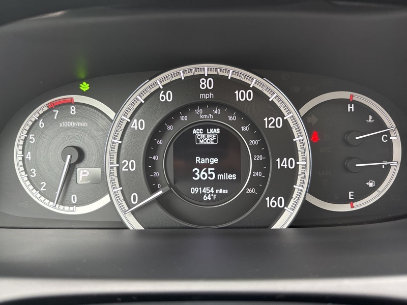 2017 Honda Accord Touring photo 12