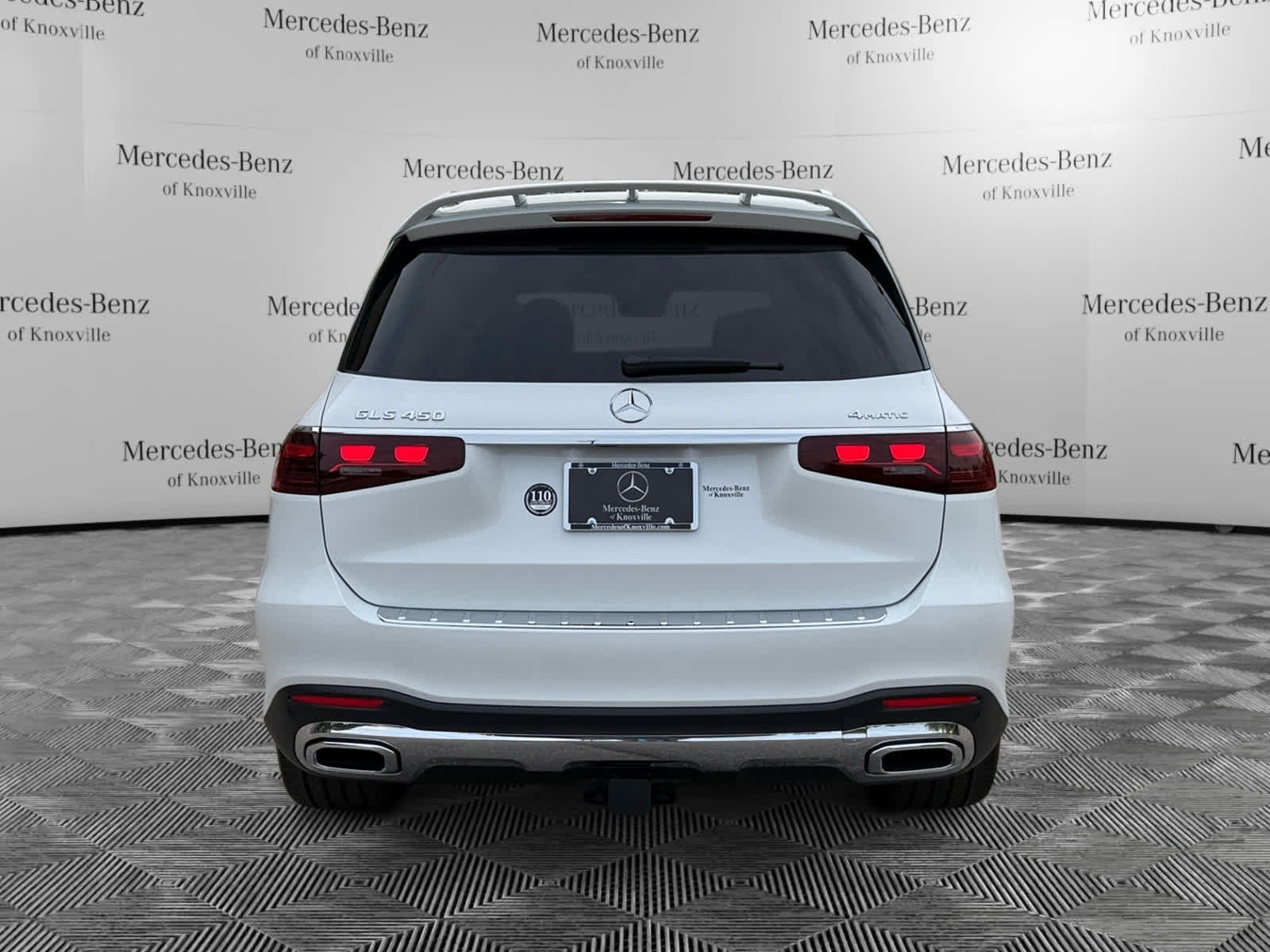 2026 Mercedes Benz GLS 450 4MATIC photo 3
