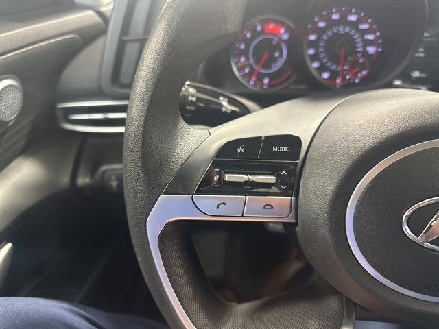 2023 Hyundai Elantra SEL photo 20