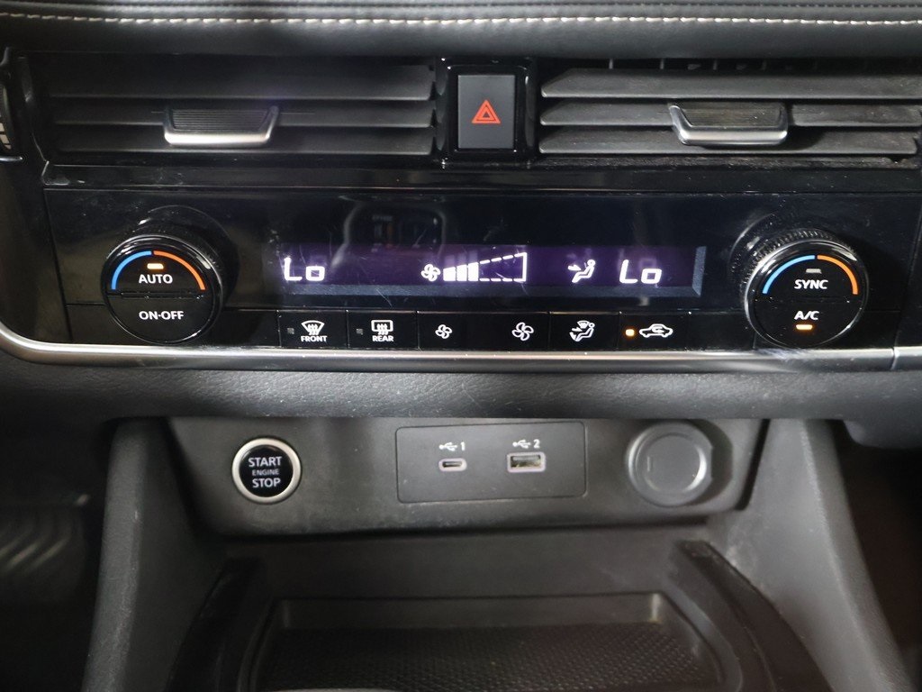 2022 Nissan Rogue SV photo 37