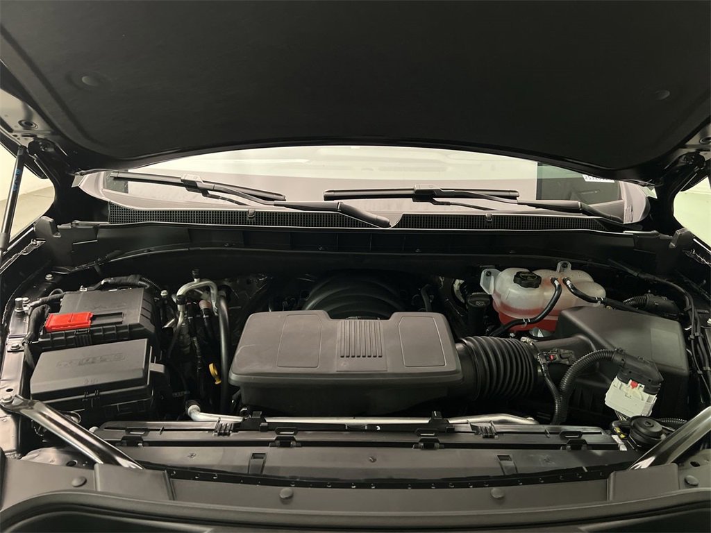 2025 Chevrolet Suburban RST photo 26