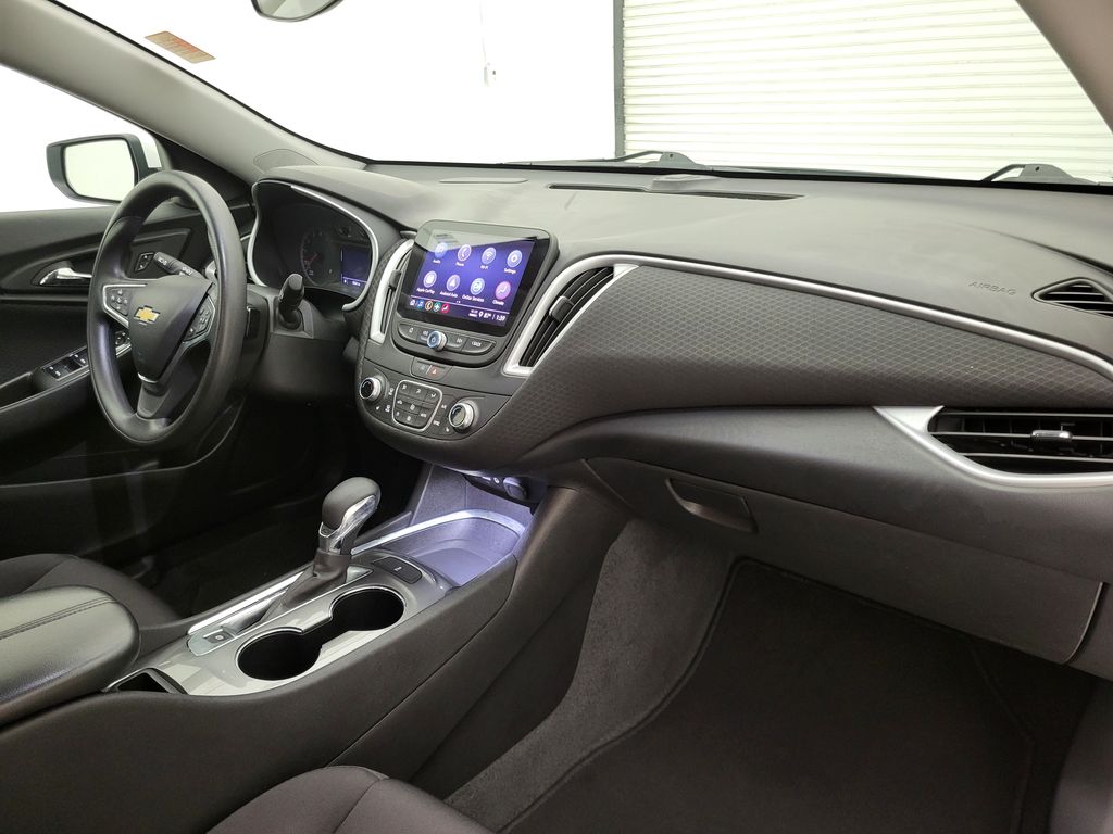 2023 Chevrolet Malibu 1LT photo 29