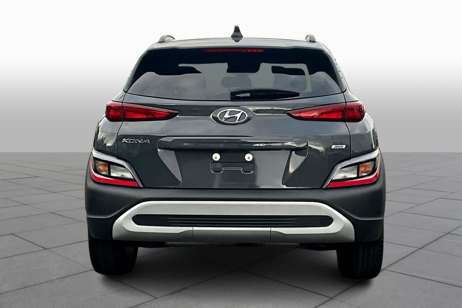 2023 Hyundai Kona SEL photo 4