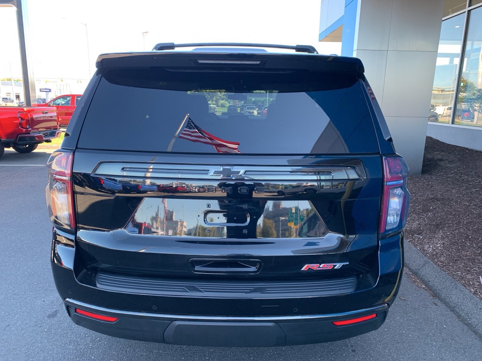 2022 Chevrolet Tahoe RST photo 2