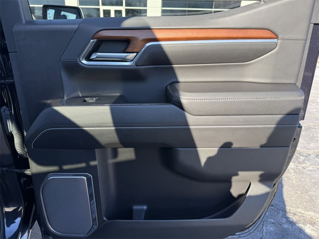 2022 GMC SIERRA - Image 35