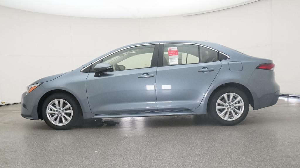 2025 Toyota Corolla Hybrid XLE photo 10