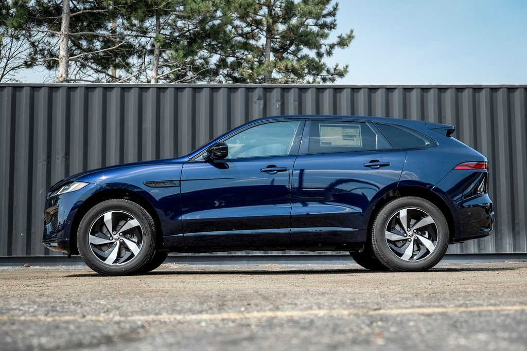2026 Jaguar F-PACE P250 R-Dynamic S photo 3
