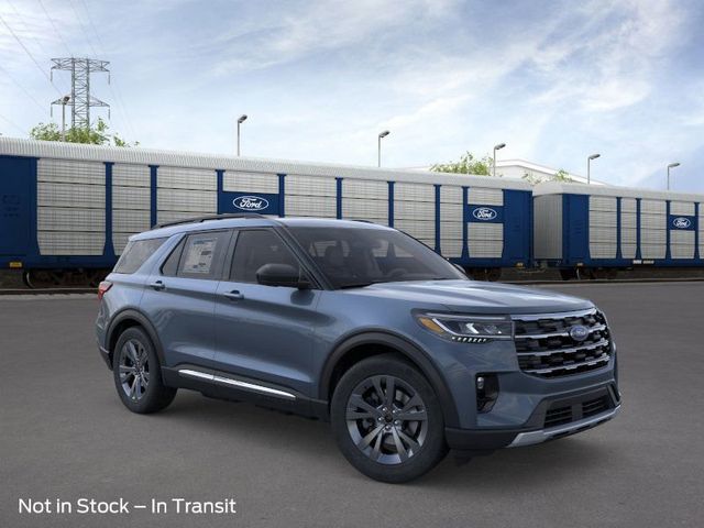 2025 Ford Explorer photo 3