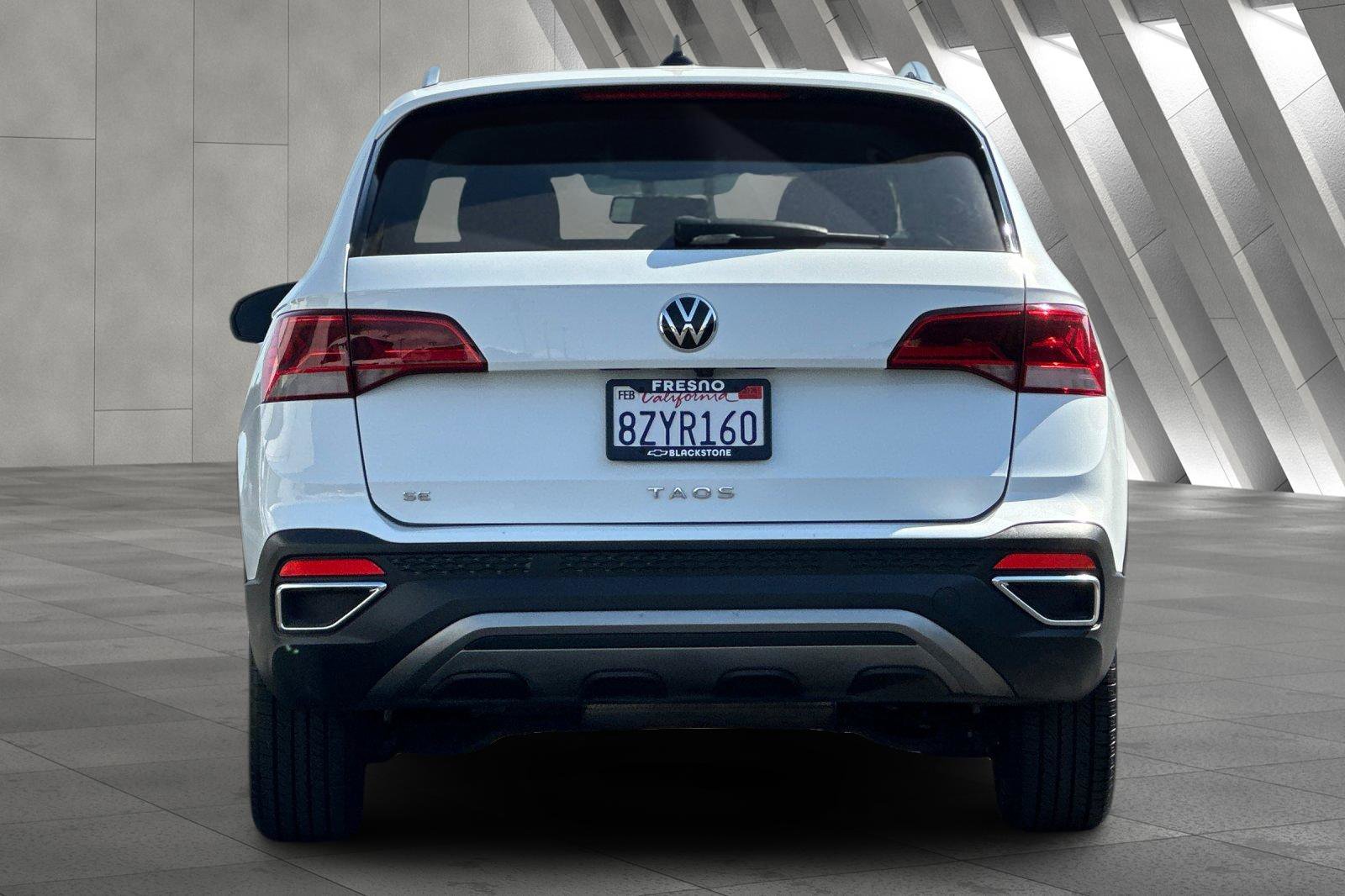 2022 Volkswagen Taos SE photo 4