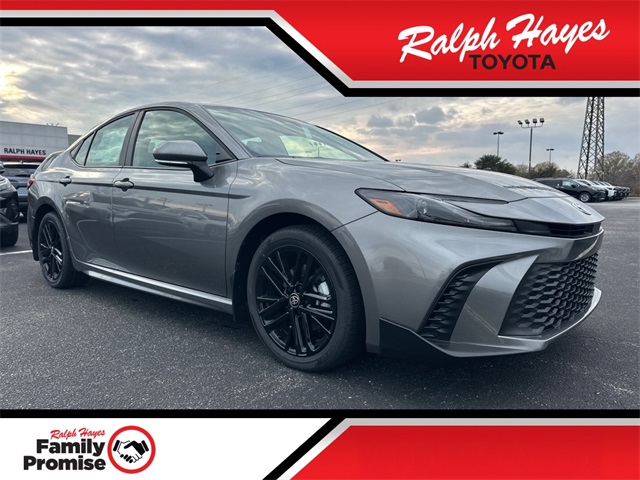 2026 Toyota Camry SE's photo