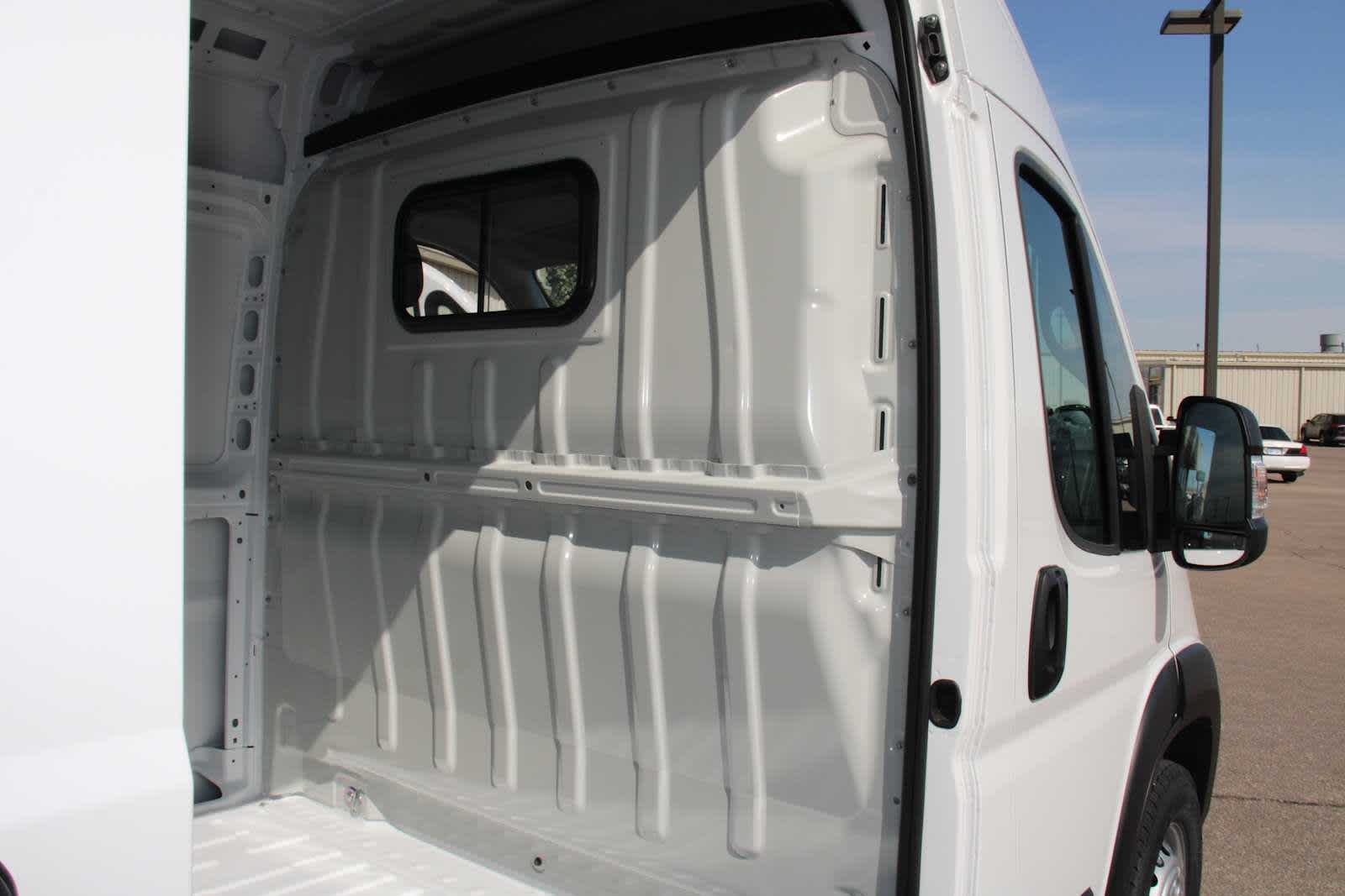 2025 Ram ProMaster 2500 photo 36