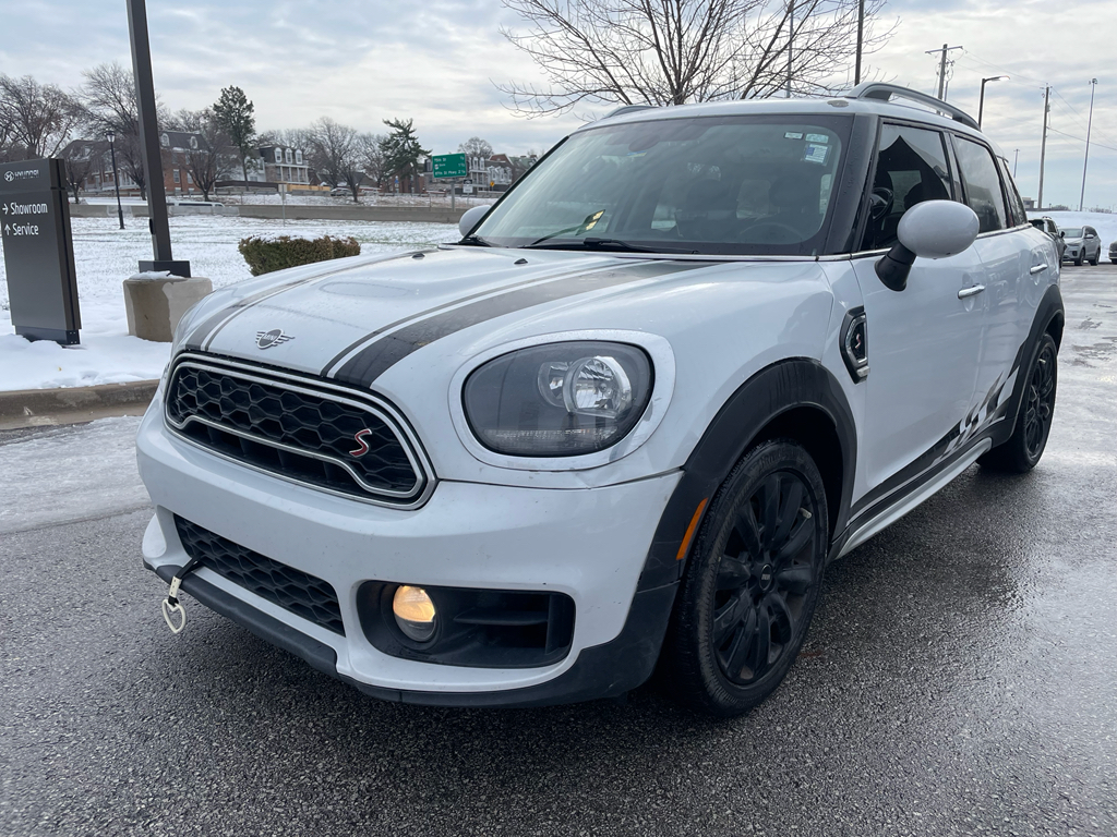 2019 MINI Countryman S's photo