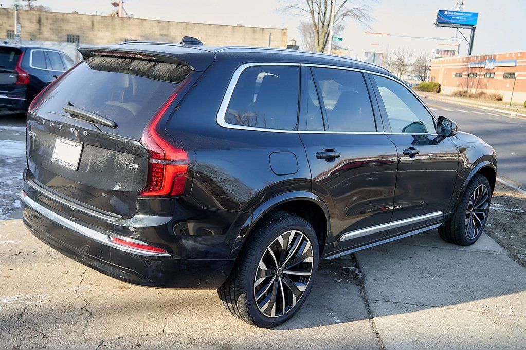 2026 VOLVO XC90 - Image 7