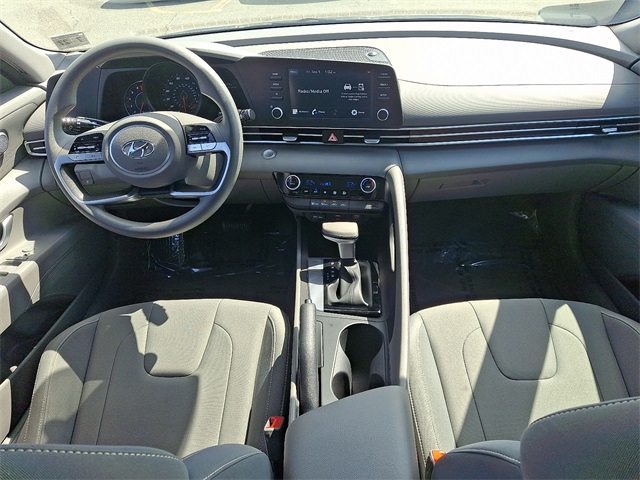 2023 Hyundai Elantra SEL photo 15