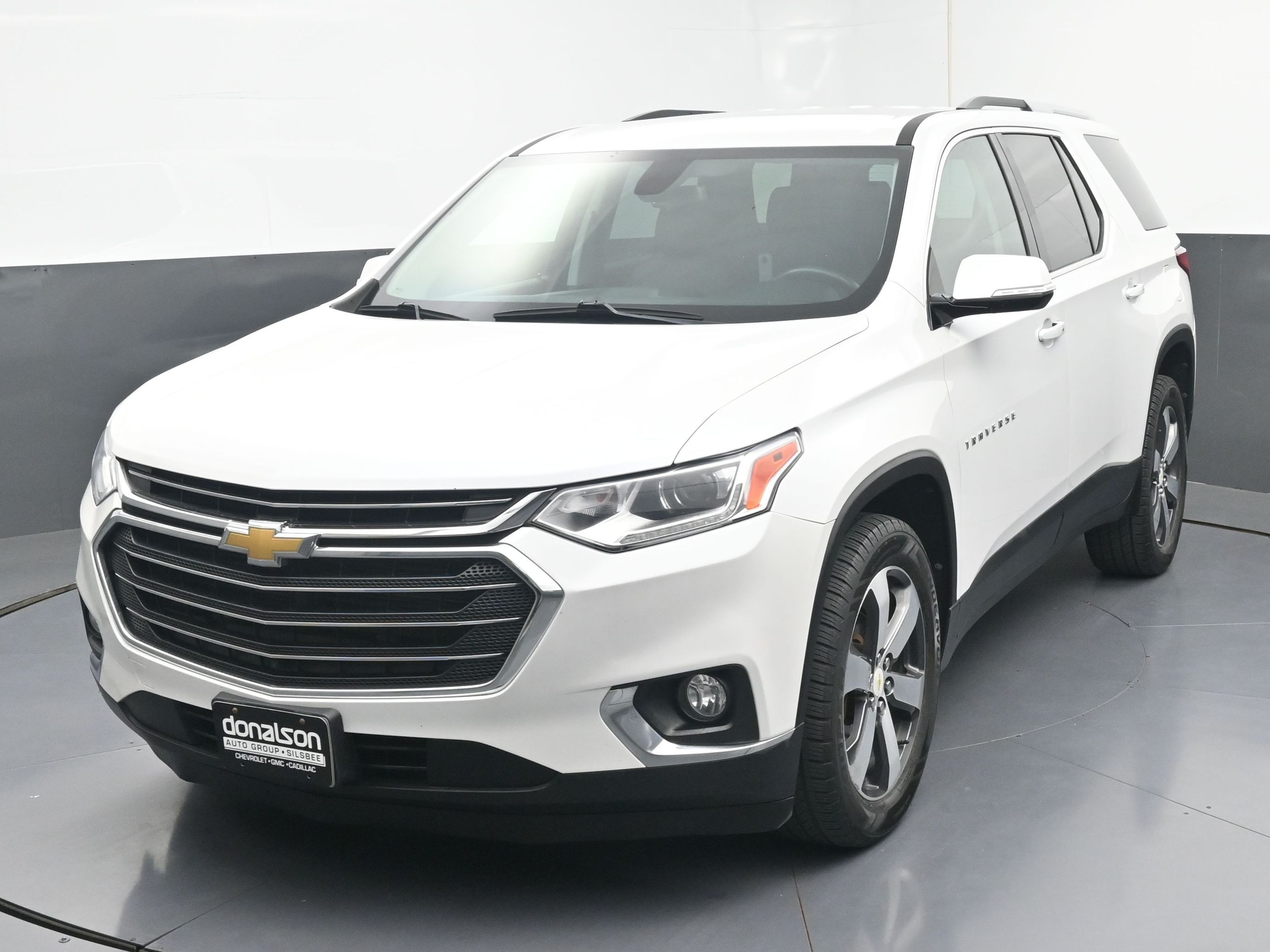 2018 Chevrolet Traverse 3LT photo 3