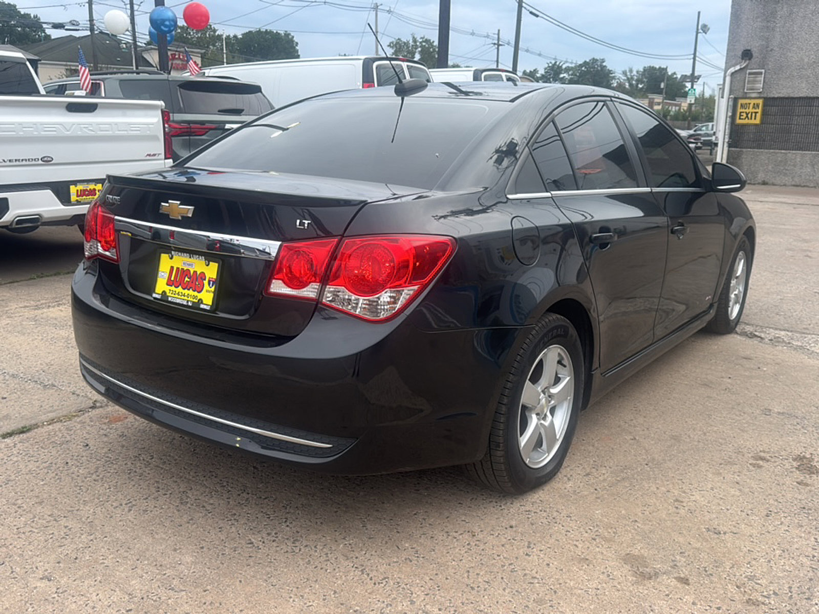2016 Chevrolet Cruze LT photo 3