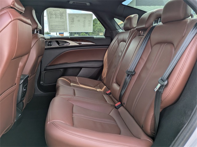 2020 Lincoln MKZ Hybrid Reserve photo 12