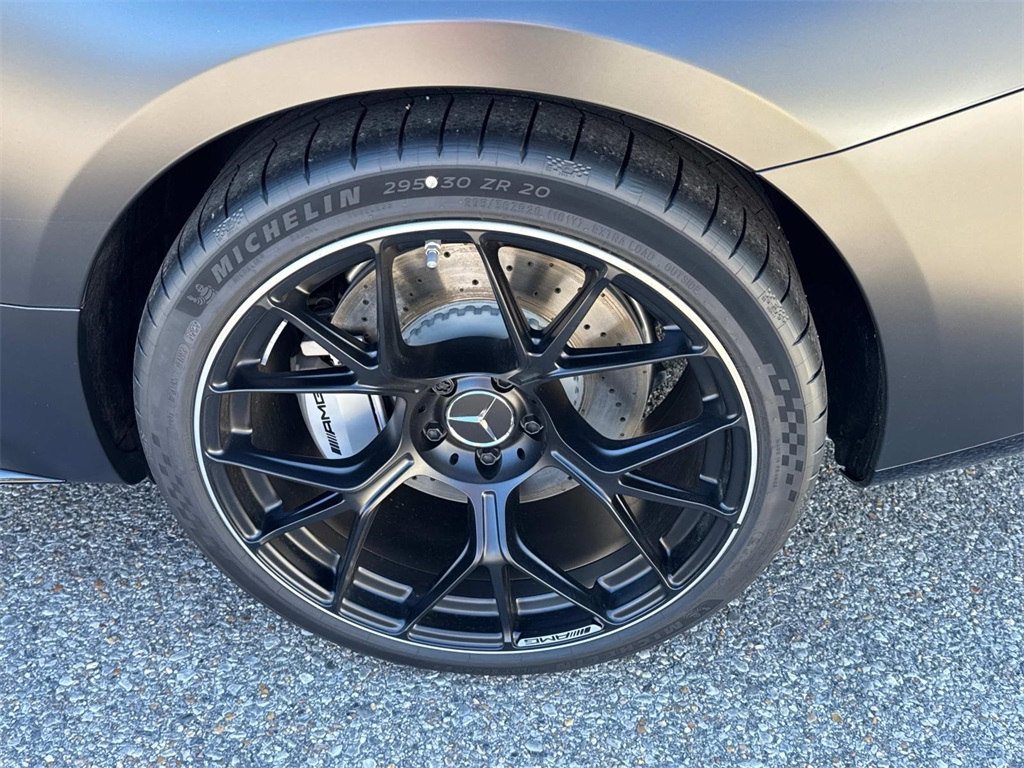 2026 Mercedes Benz CLE AMG 53 4MATIC photo 3