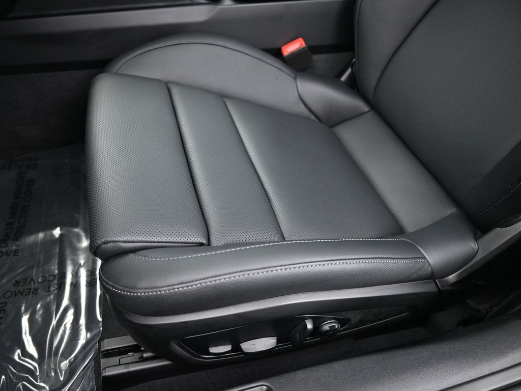 2025 Porsche 911 photo 18