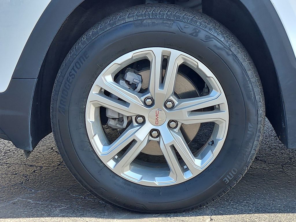 2024 Gmc Terrain SLE photo 13