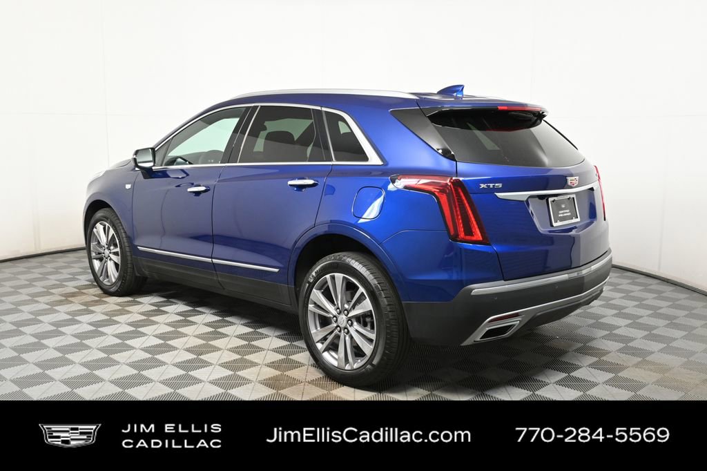 2025 Cadillac XT5 Premium Luxury photo 3