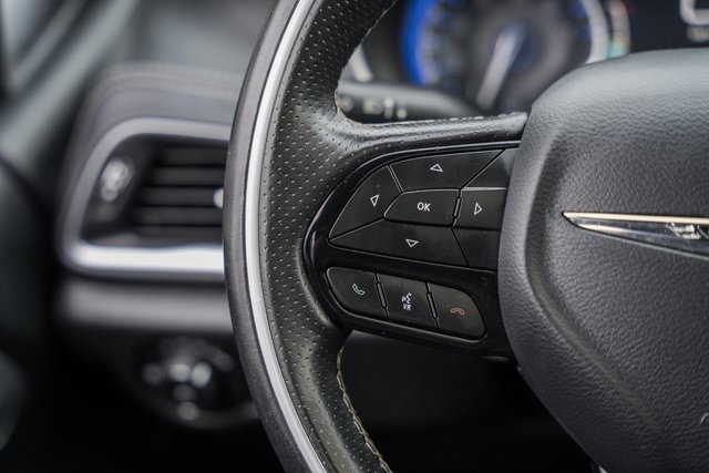 2019 Chrysler Pacifica Limited photo 30