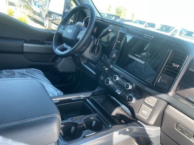 2026 Ford F-350 photo 5