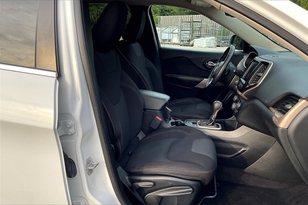 2017 Jeep Cherokee Latitude photo 7