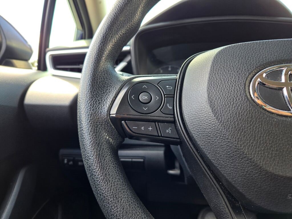 2023 Toyota Corolla LE photo 23